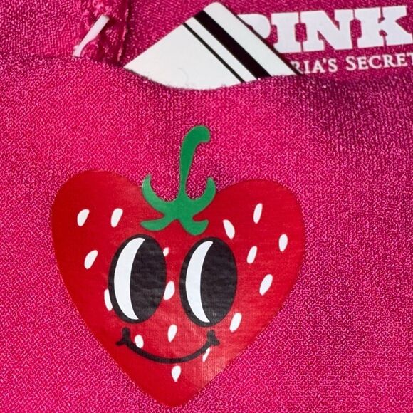 PINK VICTORIA’S SECRET STRAWBERRY HEART THONG – XS – NEW WITH TAG 🍓✨ - Picture 7 of 15
